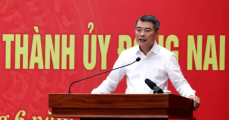 Thủ tướng Lê Minh Hưng làm việc với Ban Thường vụ Thành ủy Đồng Nai về tăng trưởng kinh tế