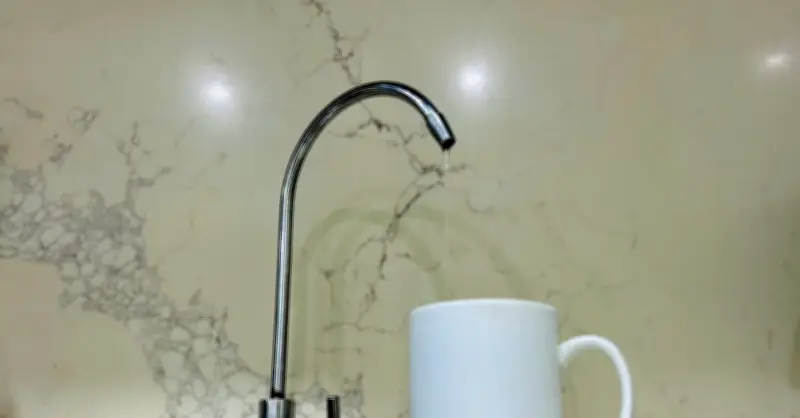 Thị trường máy lọc nước phân hóa mạnh, có sản phẩm giá hơn 100 triệu đồng