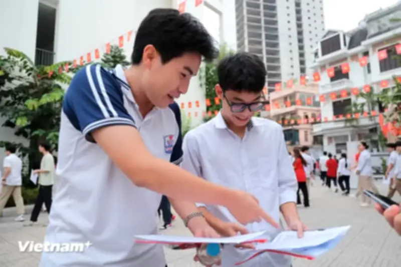 Đề thi Ngữ văn 2026: Kết hợp công nghệ và giá trị nhân văn