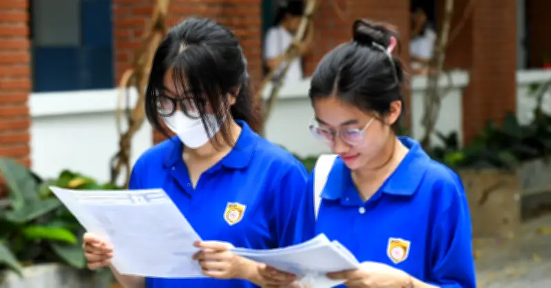 Đề thi thử tốt nghiệp THPT môn Toán năm 2026 kèm đáp án chi tiết