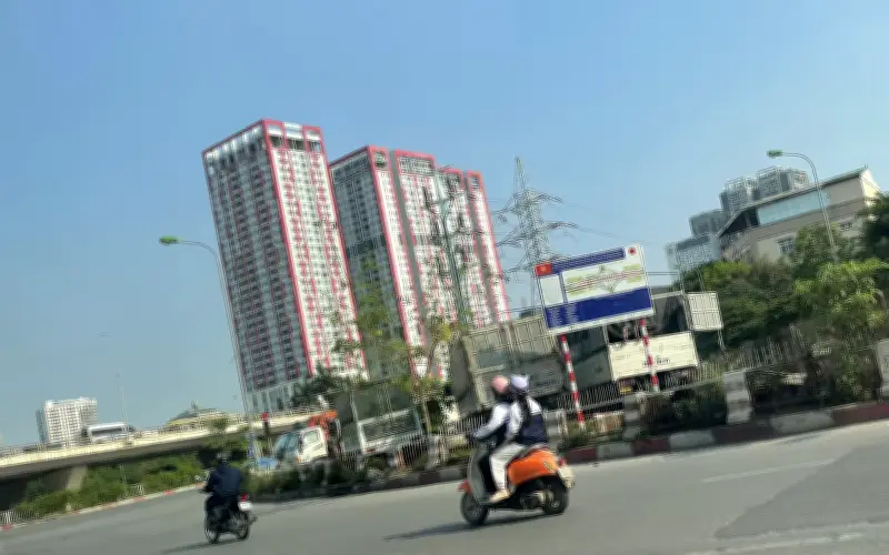 Thời tiết Hà Nội hôm nay: Nắng nóng bao trùm thủ đô, nhiệt độ cao nhất bao nhiêu?