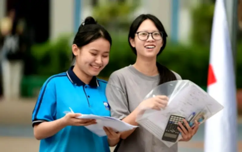 Đề thi Toán tốt nghiệp THPT 2026 dễ hơn, vẫn có câu phân hóa
