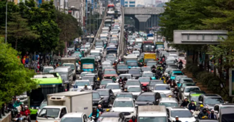 Thu phí ô tô, xe máy vào nội đô Hà Nội: Đã thực sự sẵn sàng?