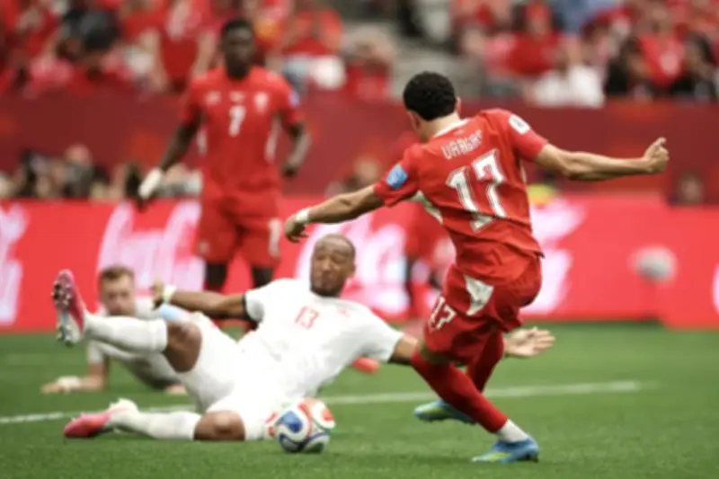 Thụy Sĩ đánh bại chủ nhà Canada 2-1, giành ngôi đầu bảng B World Cup 2026