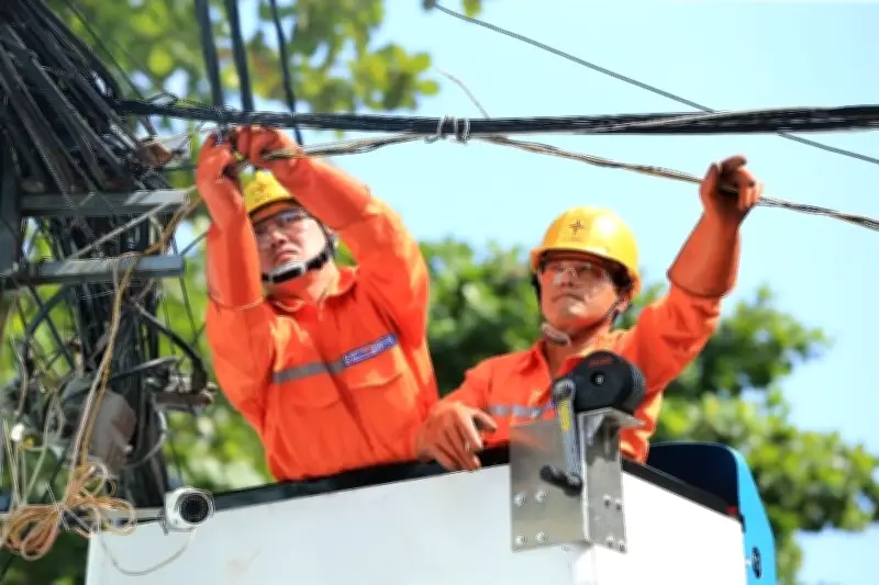 Tại sao điện dùng nhiều lại đắt hơn? Chuyên gia giải thích
