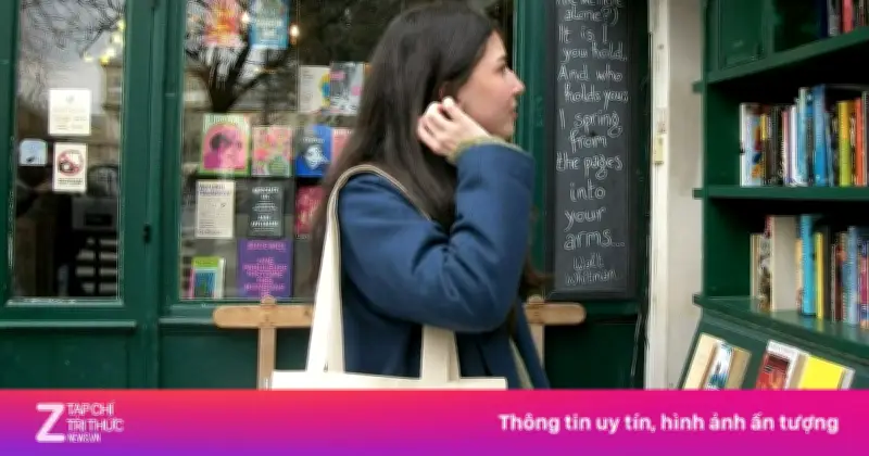 Túi tote trở thành biểu tượng mới trong cộng đồng yêu sách BookTok