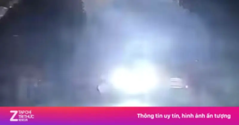 Tài xế ô tô bị phạt 2 triệu vì lắp thêm đèn pha gây chói mắt