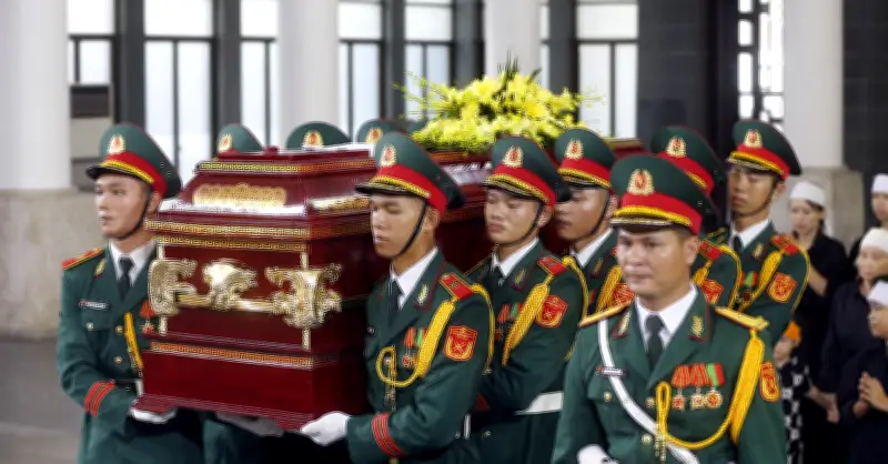 Tiền biệt anh hùng: Lá vẫn cầu về với đất mẹ