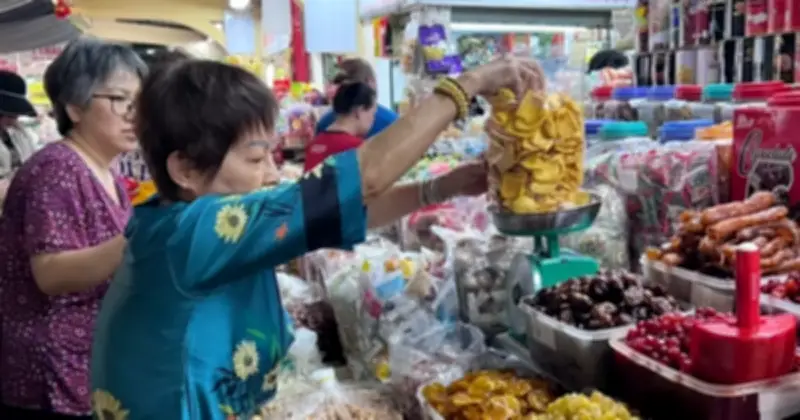 Tiểu thương TPHCM thấp thỏm sợ sai sau nửa năm bãi bỏ thuế khoán