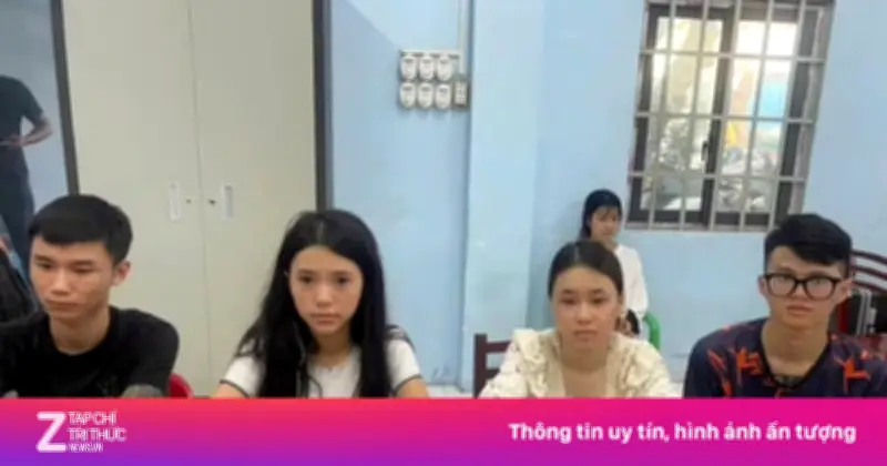 Tạm giữ 4 thanh niên đập phá ô tô vì mâu thuẫn giao thông tại TP.HCM