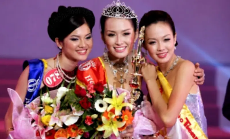 Top 3 Hoa hậu Việt Nam 2006 sau 20 năm đăng quang giờ ra sao?
