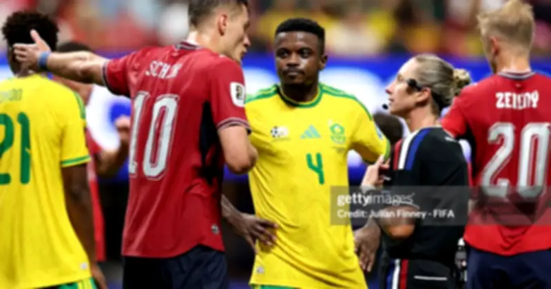 Tori Penso: Nữ trọng tài Mỹ đầu tiên cầm còi World Cup nam 2026