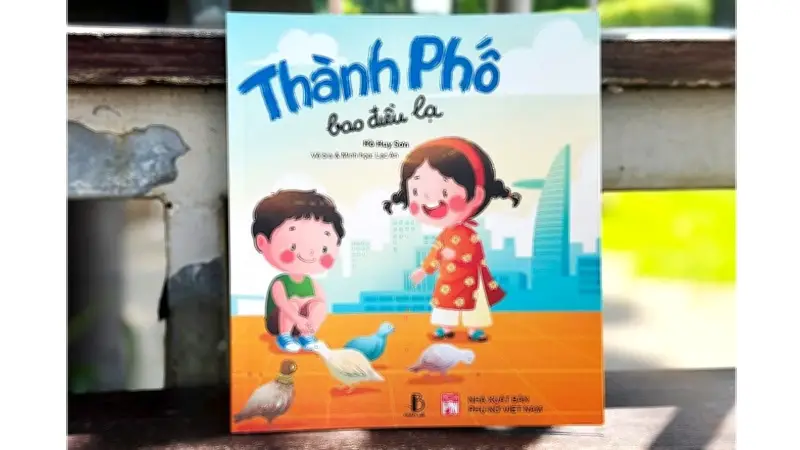 Tập thơ 'Thành phố bao điều lạ' đưa trẻ em khám phá Sài Gòn