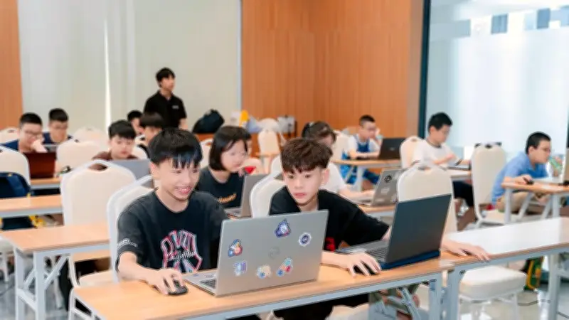 Trại hè lập trình 'Code Adventure 2026' thu hút đông đảo học viên