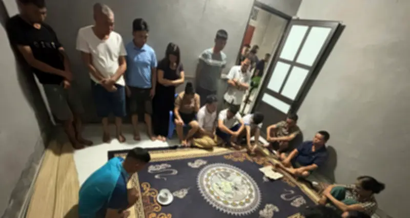 Triệt phá sới bạc boongke ở Bắc Ninh, tạm giữ 21 người