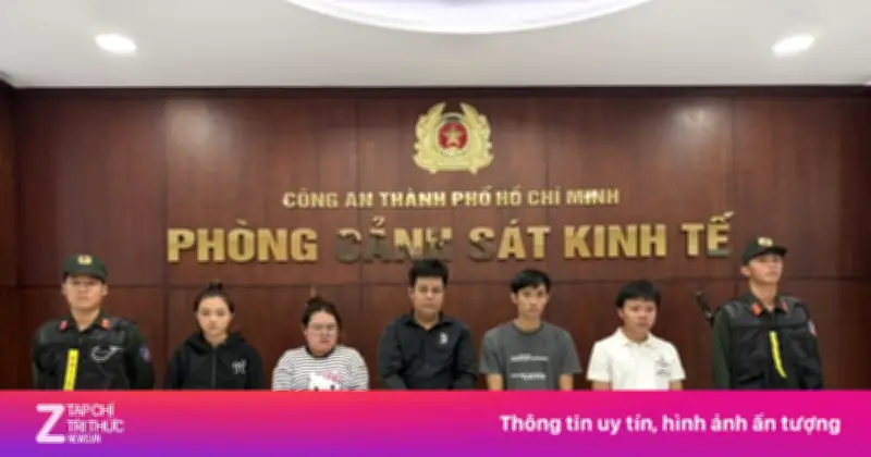 Triệt phá xưởng sản xuất hơn 23.000 đôi dép giả Nike, Adidas, Gucci tại TP.HCM