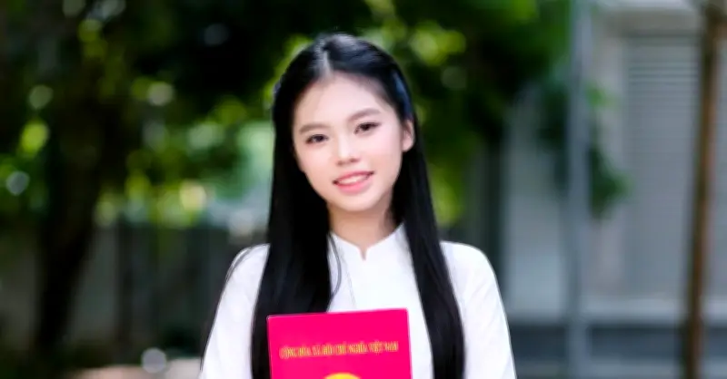 Trần Minh Hà trở thành thủ khoa lớp 10 Hà Nội với 29,75 điểm