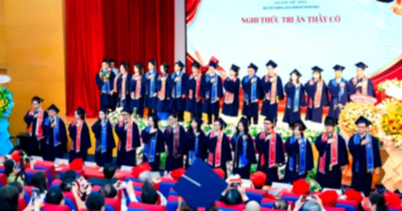 Trường ĐH Quốc tế Hồng Bàng trao bằng cho khóa bác sĩ y khoa đầu tiên