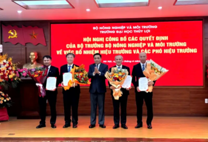 Trường Đại học Thủy lợi bổ nhiệm hiệu trưởng và các phó hiệu trưởng mới