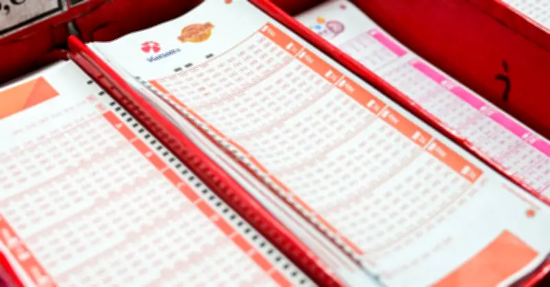Trúng số Vietlott gần 24 tỷ đồng, người may mắn phải nộp thuế gần 2,4 tỷ