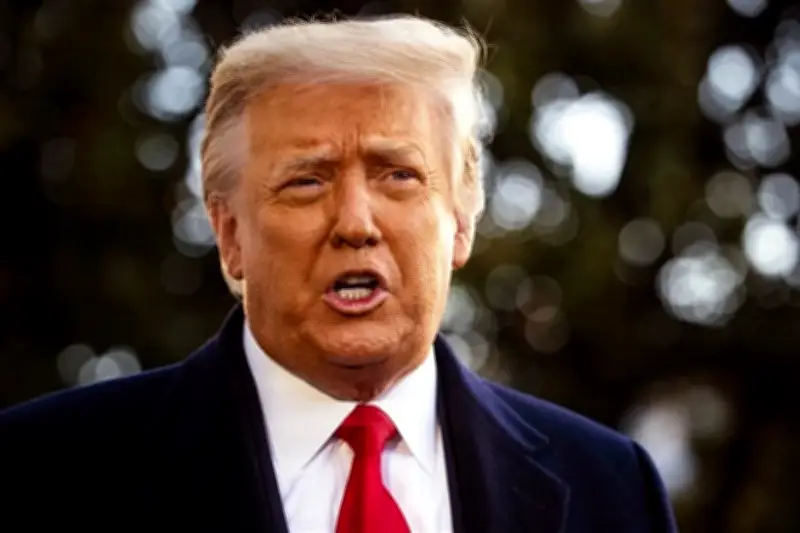 Trump đe dọa giáng đòn mạnh vào Iran, tuyên bố thâu tóm đảo Kharg