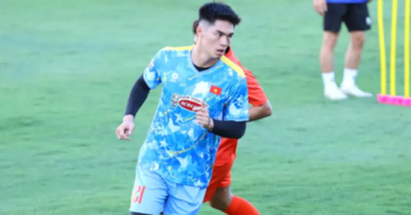Trung Kiên: Nhắc tới người đặc biệt ở tuyển Việt Nam