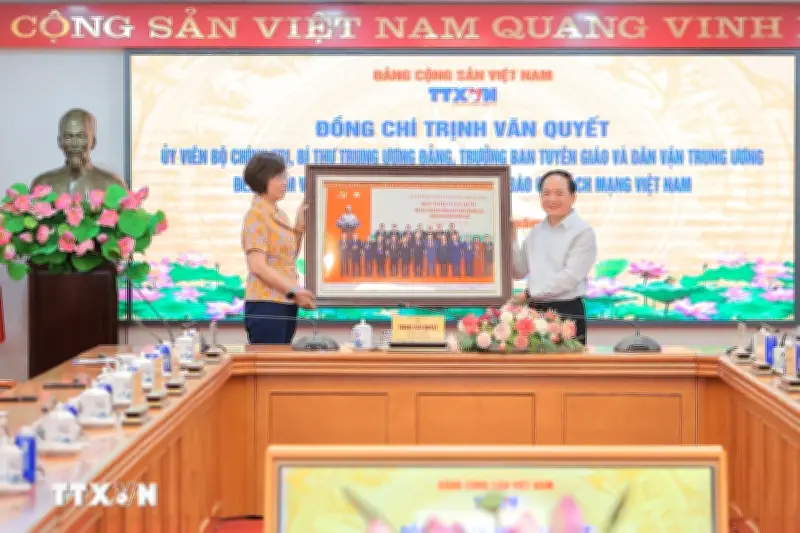 TTXVN phát huy vai trò cơ quan truyền thông chủ lực, đa phương tiện, dẫn nguồn thông tin