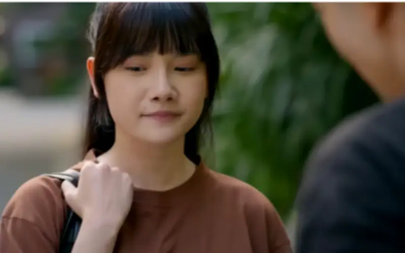Tuyết Lan bất ngờ tới nhà Khuê học nhóm