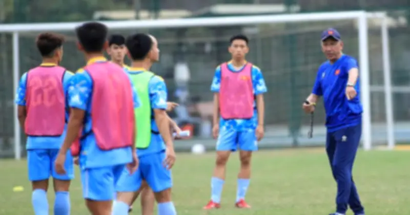 U.19 Việt Nam tiến gần bán kết nhờ Thái Lan đánh bại Malaysia