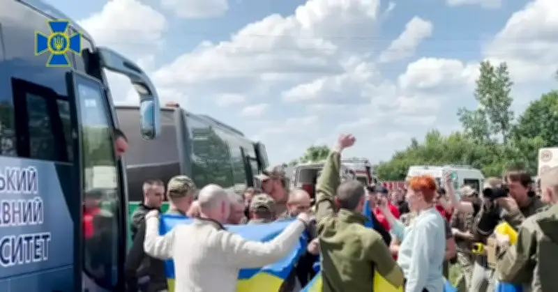 Ukraine nhận lại hàng trăm tù binh Nga, chặn cuộc phản công ở Donetsk