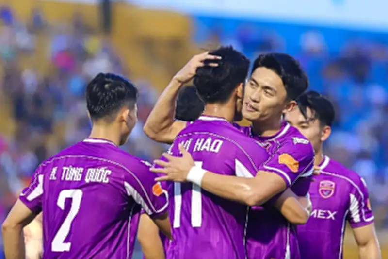 V-League 2025/26: Hà Nội, Thể Công, Bình Dương chia tay sân nhà; PVF-CAND đá play-off