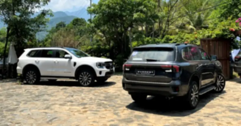 Vì sao ô tô màu đen thường nhanh cũ hơn màu trắng?
