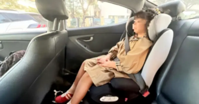 Vì sao taxi được miễn lắp ghế trẻ em còn xe gia đình bắt buộc?
