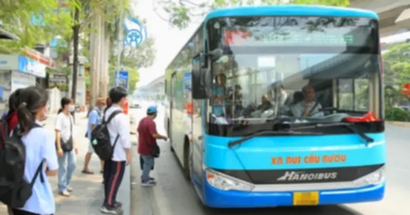 Vé tháng giấy xe buýt Hà Nội chính thức hết hạn từ 1/7/2026