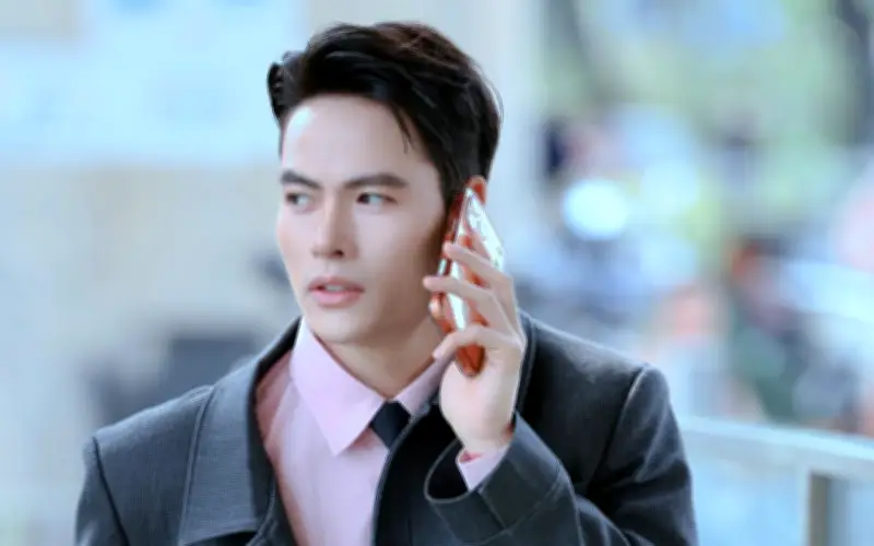Võ Tấn Phát gây sốt với chuỗi video trải nghiệm đủ nghề trên TikTok
