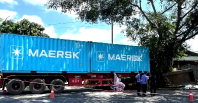 Vụ xe container tông công nông: Thêm 1 nạn nhân tử vong
