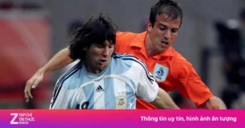 Van der Vaart xin lỗi sau phát ngôn gây phẫn nộ về Nhật Bản tại World Cup 2026