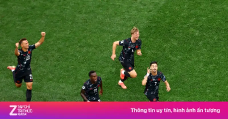 Video bên trong phòng thay đồ tuyển Canada sau chiến thắng Nam Phi