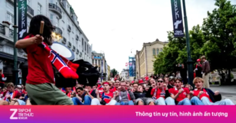 Video màn ăn mừng chèo thuyền Viking của tuyển Na Uy bùng nổ sân vận động