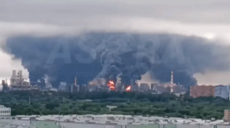 Video Nga tố Ukraine tập kích nhà máy lọc dầu Moscow