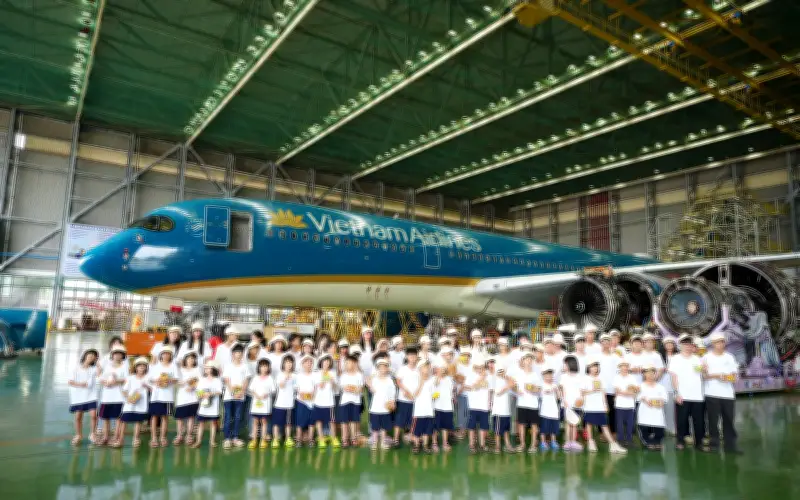 Vietnam Airlines tổ chức 'Chuyến đi mơ ước 2026' cho 100 em nhỏ đặc biệt