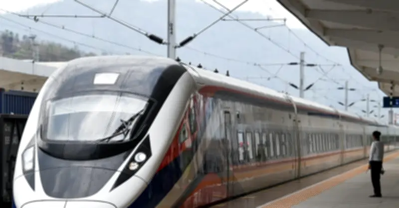 Việt Nam có thể tham gia mức độ nào vào đường sắt tốc độ cao, điện hạt nhân?