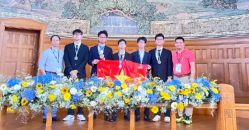 Việt Nam giành Huy chương Vàng Olympic Vật lý châu Âu 2026