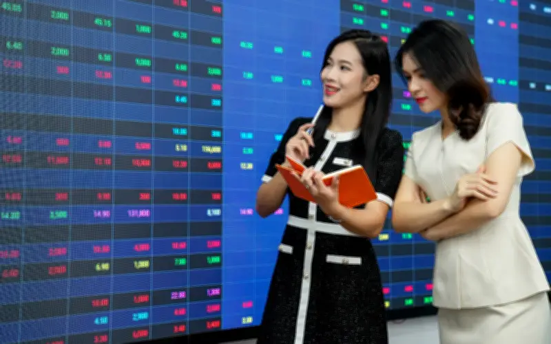 VN-Index: Tích lũy hay chuẩn bị bứt phá? Các công ty chứng khoán thận trọng