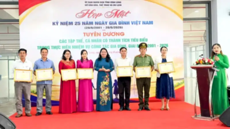 Vĩnh Long: 98,8% hộ đạt Gia đình văn hóa sau 25 năm công tác gia đình