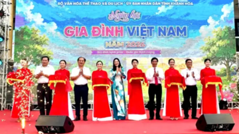 Vĩnh Long ghi dấu tại Ngày hội Gia đình Việt Nam 2026, biểu dương 3 cá nhân tiêu biểu