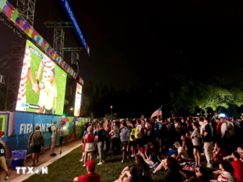 World Cup 2026: Khi trận cầu đứt mạch vì chạy quảng cáo