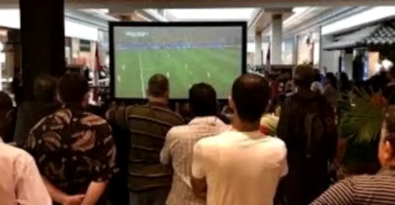 World Cup 2026: Quán bar ở Toronto bị cảnh sát FIFA điều tra