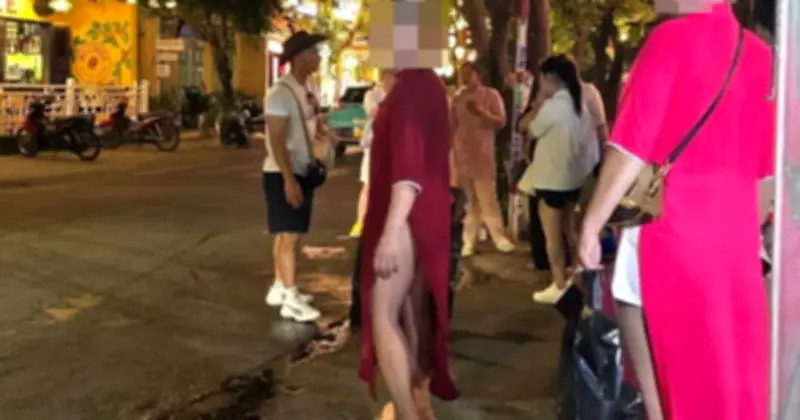 Xác minh vụ du khách mặc áo dài phối bikini gây bức xúc ở Hội An