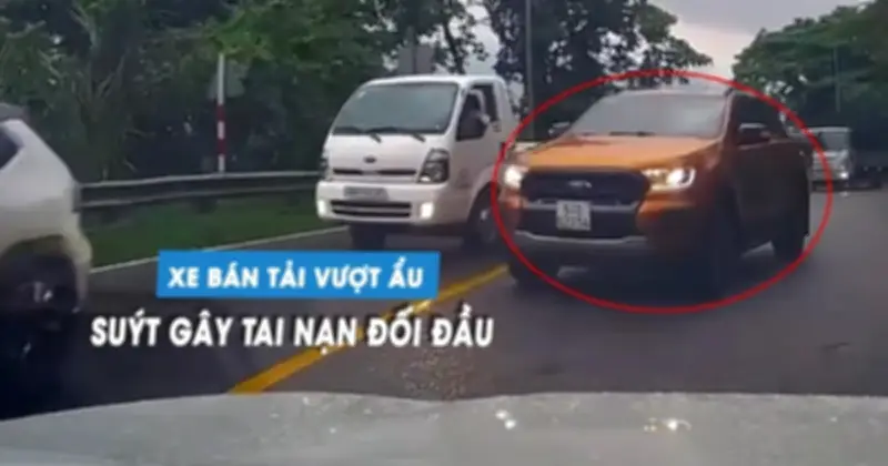 Xe bán tải 'cướp làn' vượt ẩu trên đèo Bảo Lộc giữa trời mưa gây phẫn nộ
